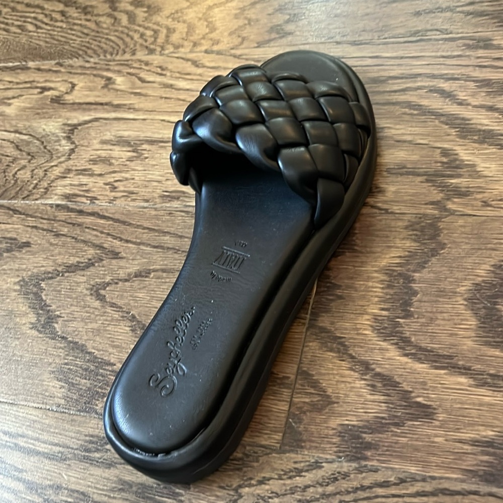 Seychelles flat black braided sandals